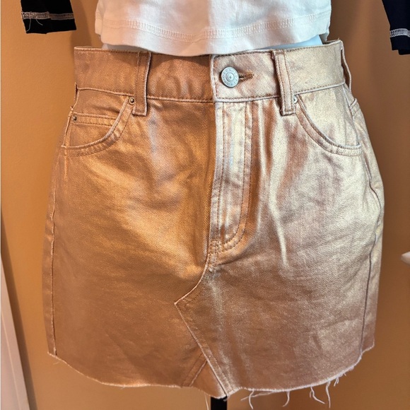 Topshop MOTO Chrome Metallic Mini Raw Hem Jean Skirt | Size US 2 - Picture 1 of 8
